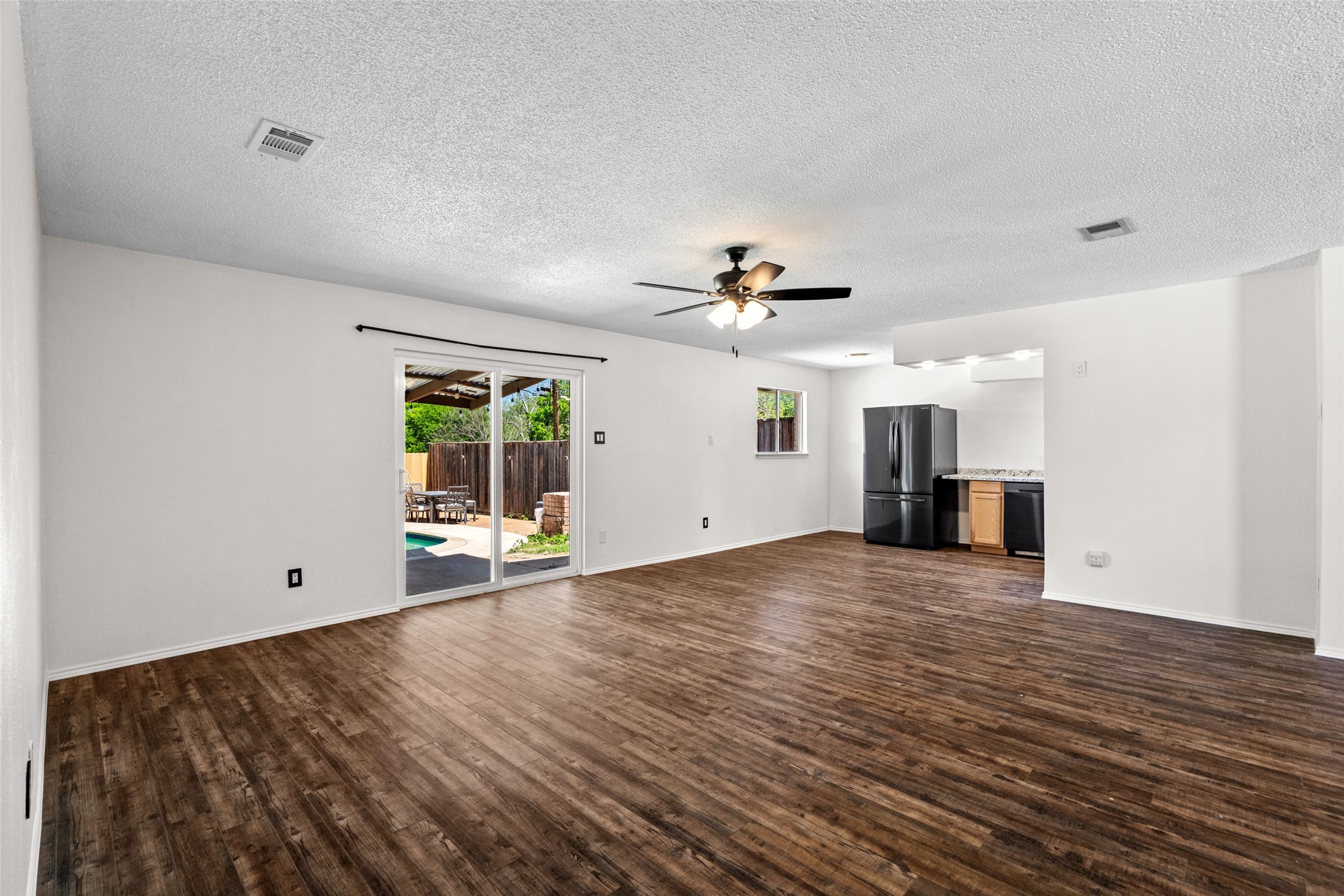 629 Bur Oak Drive Irving TX 75060