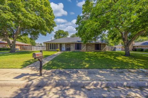 703 Athenia Way Duncanville TX 75137