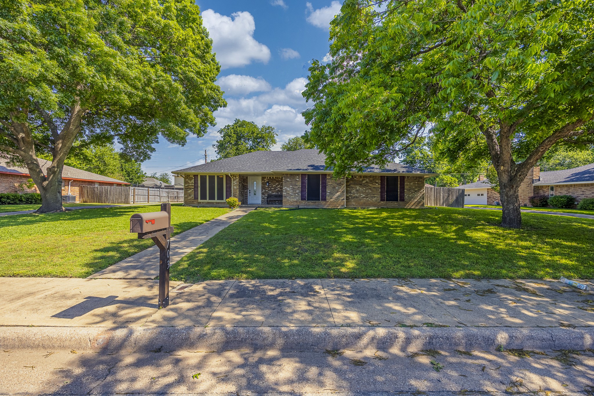 703 Athenia Way Duncanville TX 75137