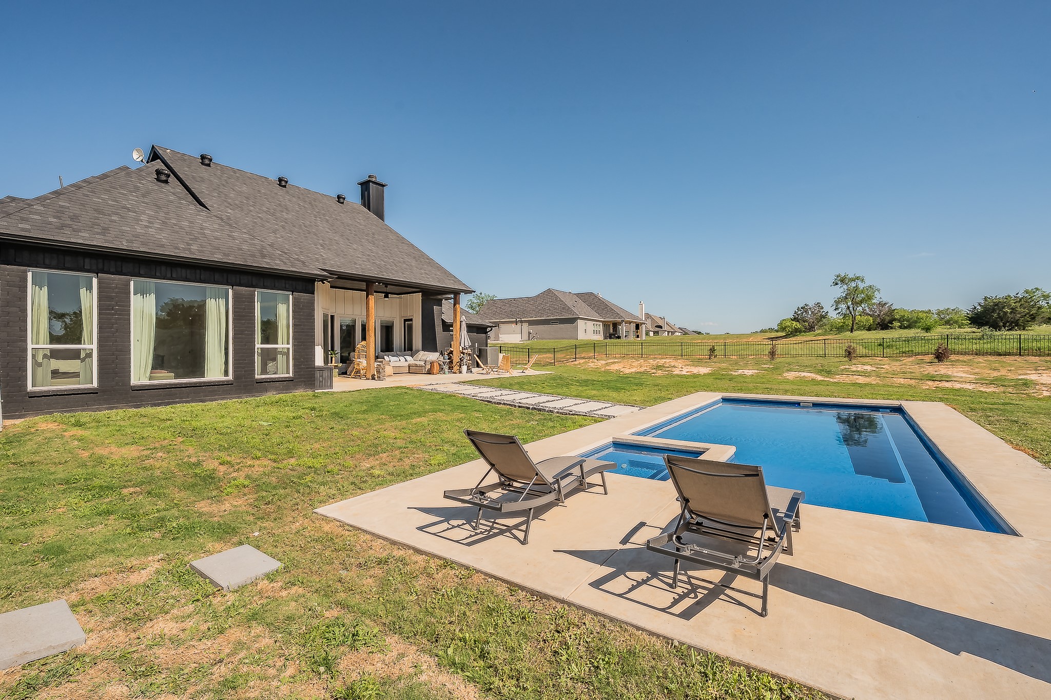 505 N Saddle Horn Court Weatherford TX 76087