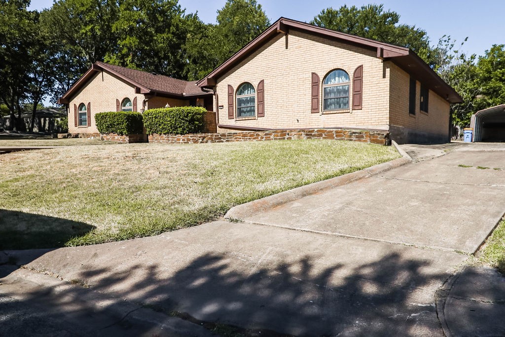 2408 Canyon Creek Drive Sherman TX 75092