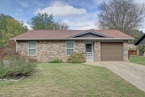 812 W Smith Street Cleburne TX 76033