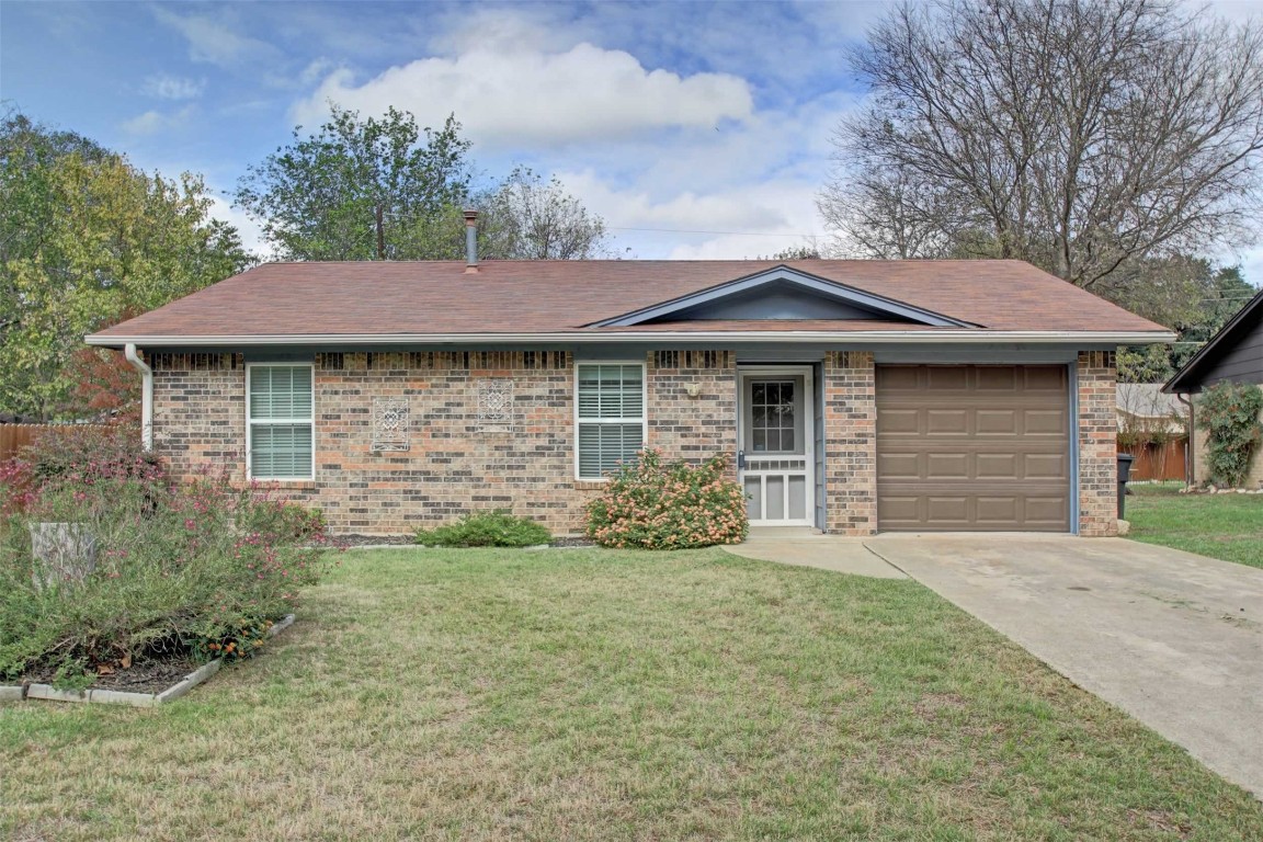 812 W Smith Street Cleburne TX 76033