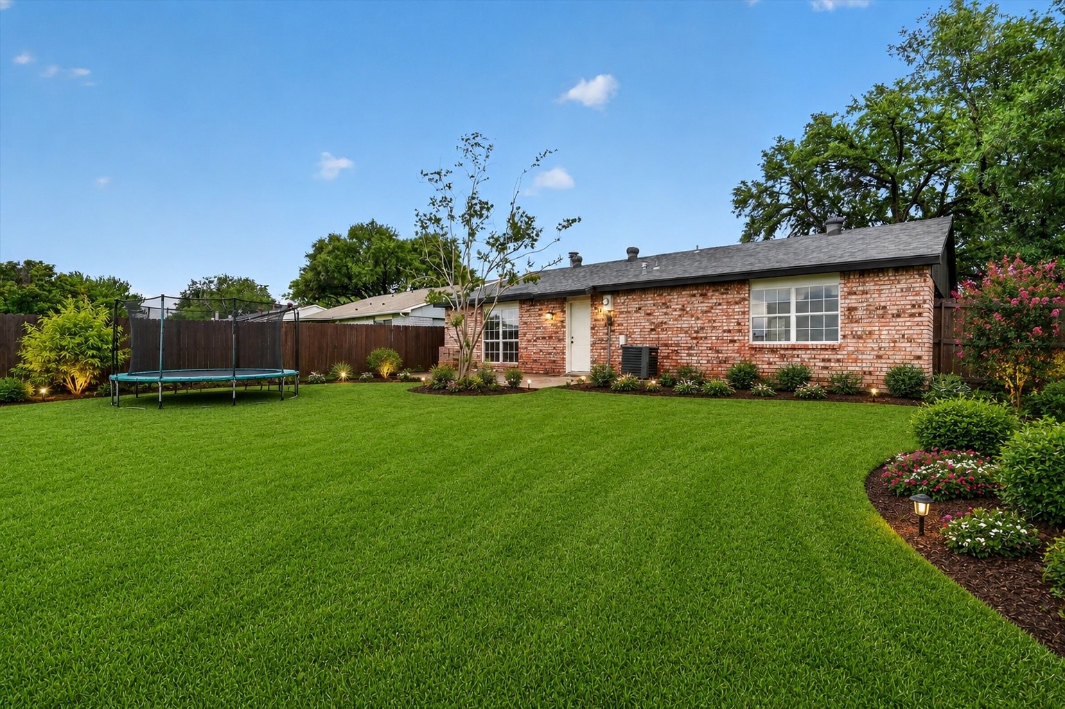 5348 Strickland Avenue The Colony TX 75056