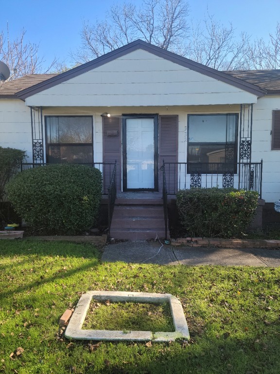 332 Krueger Street Dallas TX 75224