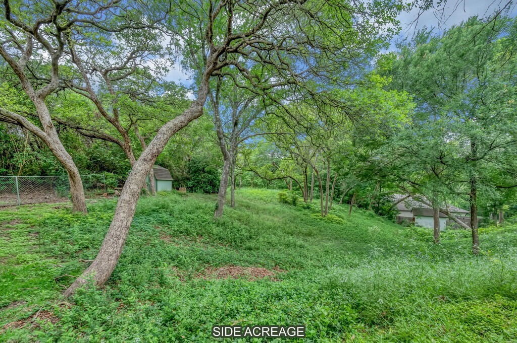 7808 Delhi Road Woodway TX 76712