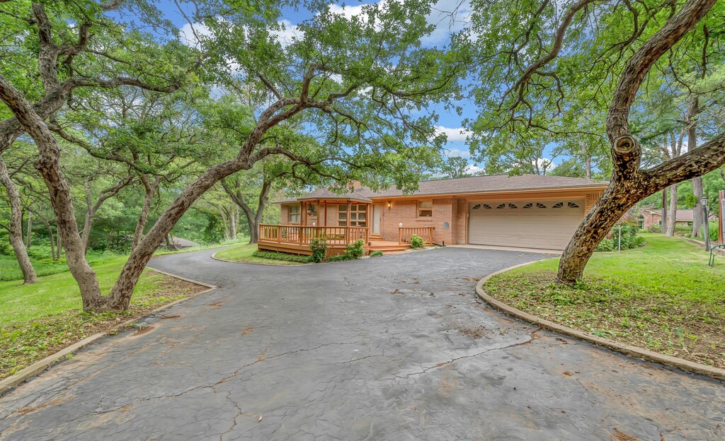 7808 Delhi Road Woodway TX 76712
