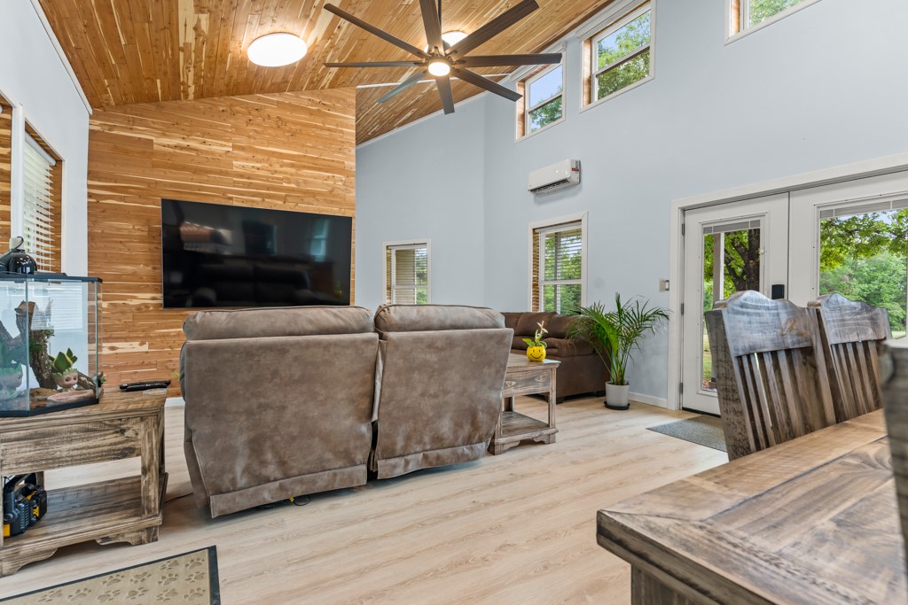 1129 Holly Road Gilmer TX 75644