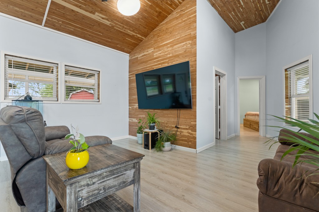 1129 Holly Road Gilmer TX 75644