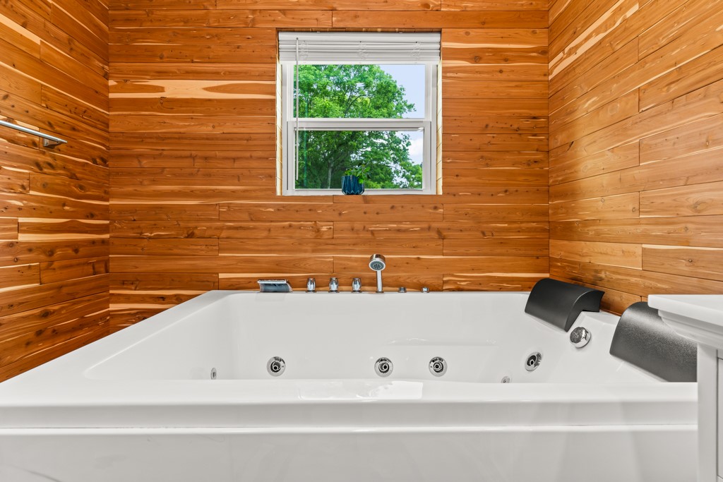 1129 Holly Road Gilmer TX 75644