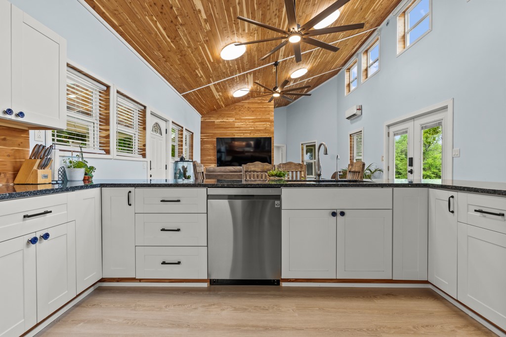 1129 Holly Road Gilmer TX 75644