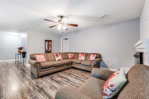 1717 Parkhaven Drive Seagoville TX 75159