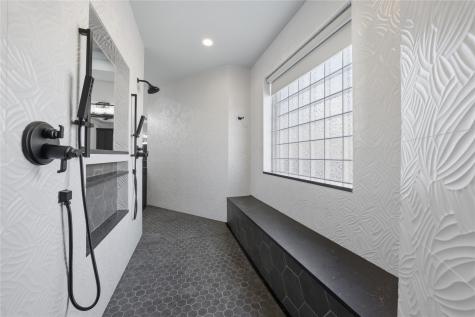 1617 Maple Drive Tool TX 75143