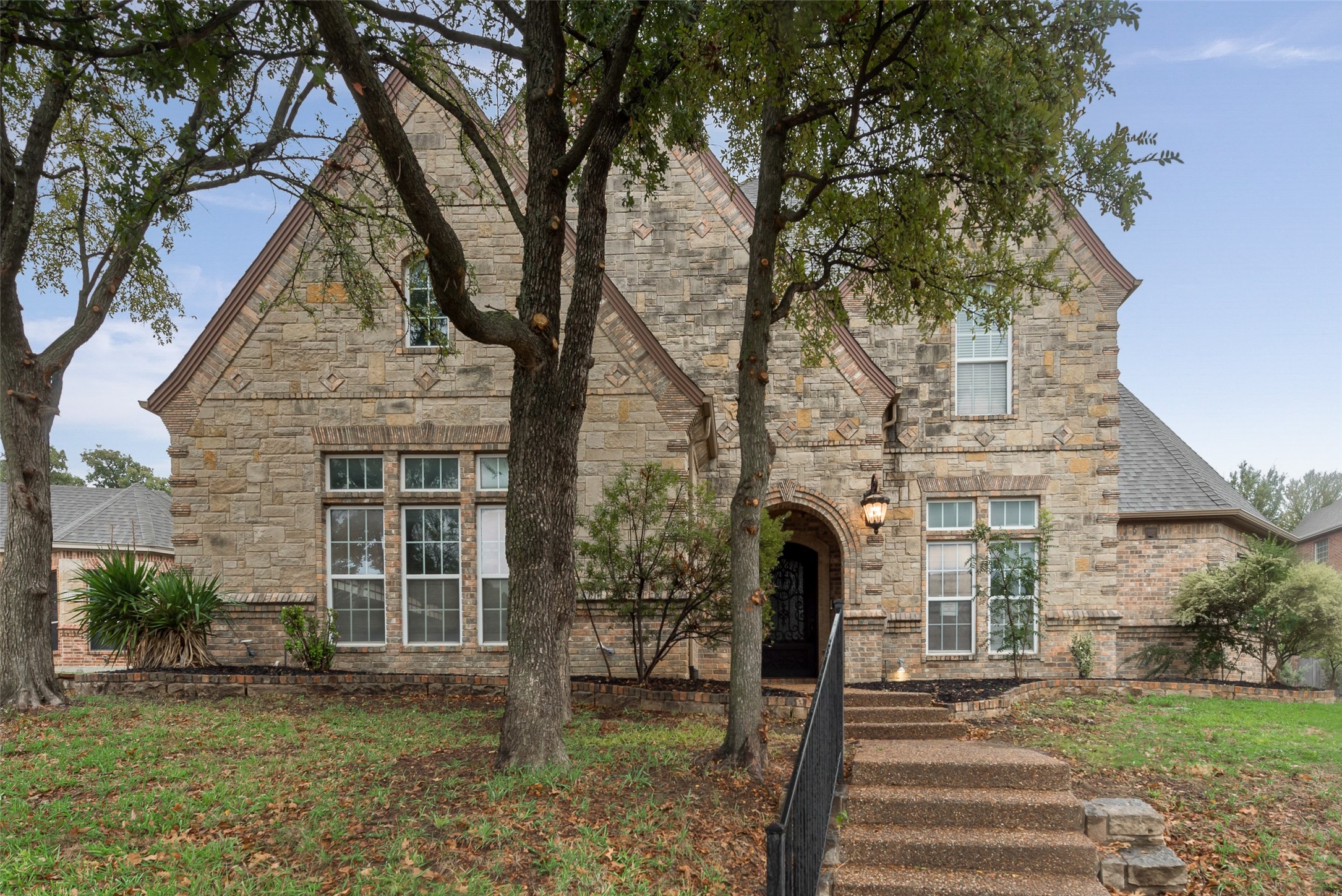 1003 Drake Drive Euless TX 76039