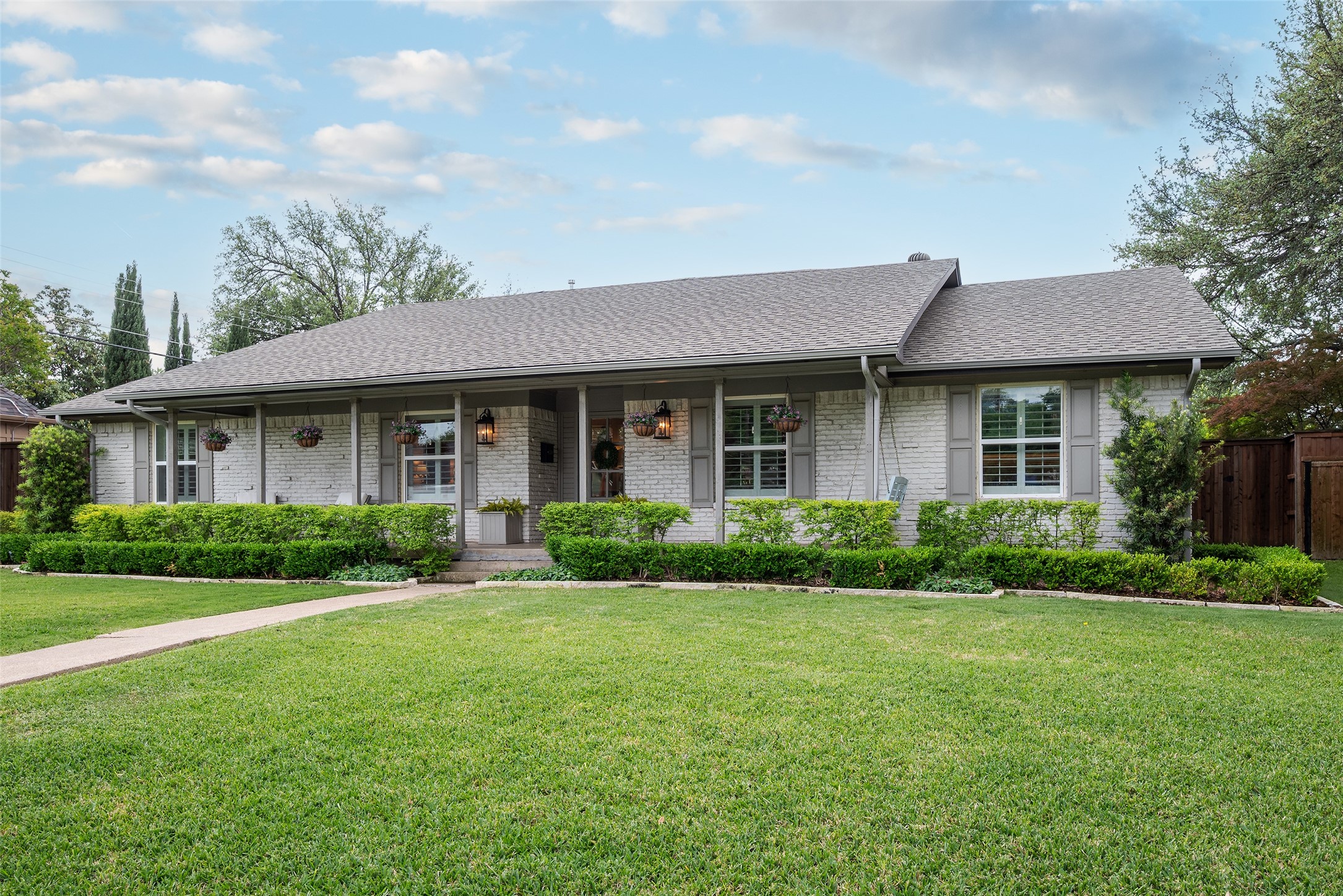 3352 Princess Lane Dallas TX 75229