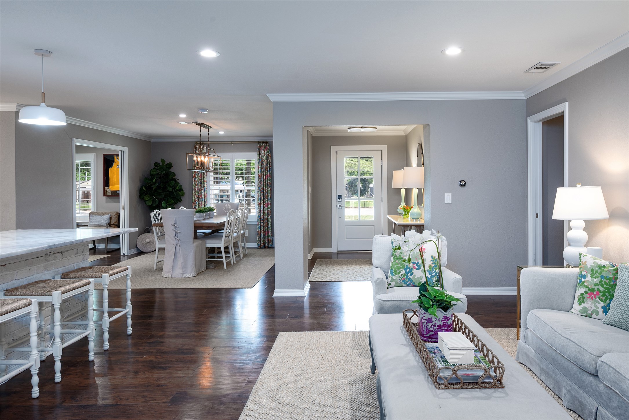 3352 Princess Lane Dallas TX 75229