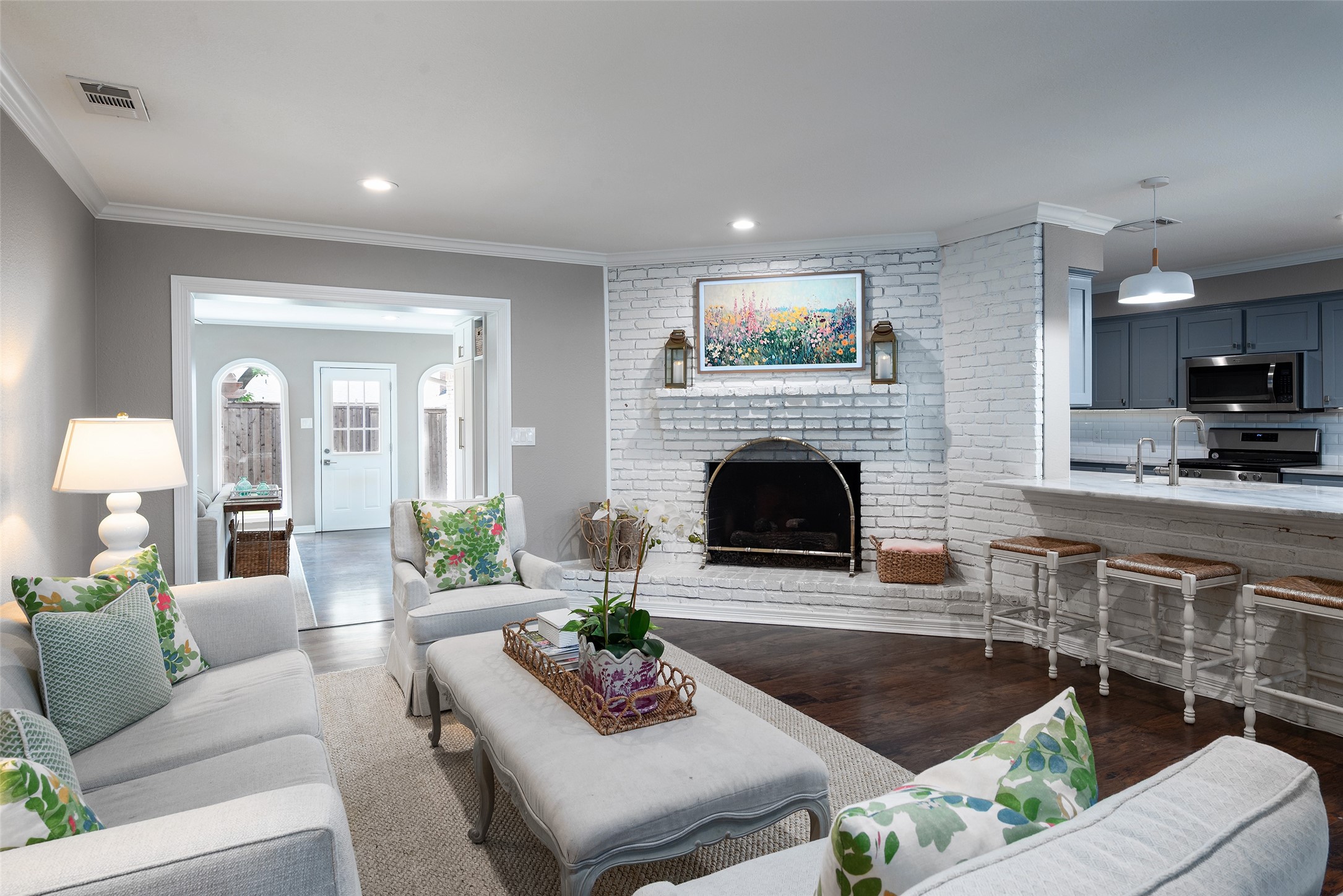 3352 Princess Lane Dallas TX 75229