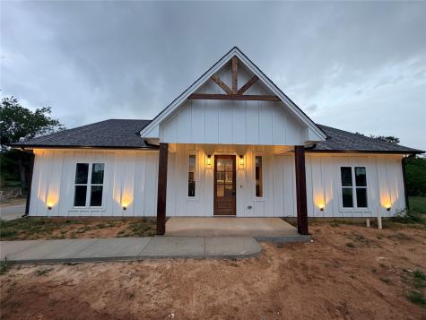 518 Strong Street Bowie TX 76230