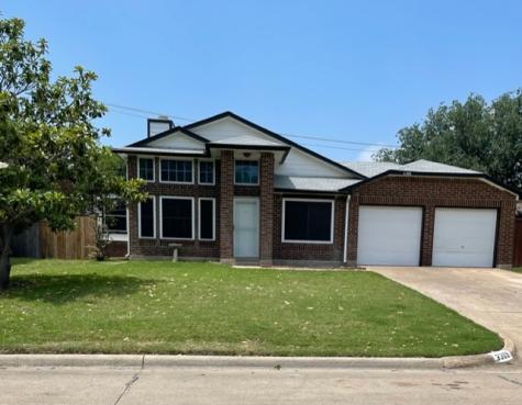 3305 Cathedral Drive Grand Prairie TX 75052