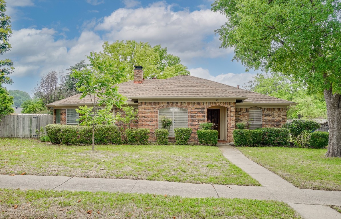 301 Stroud Lane Garland TX 75043