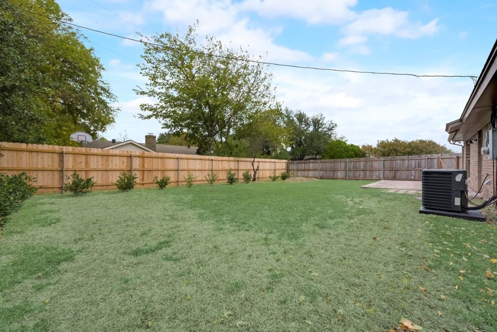 1225 Augusta Road Benbrook TX 76126
