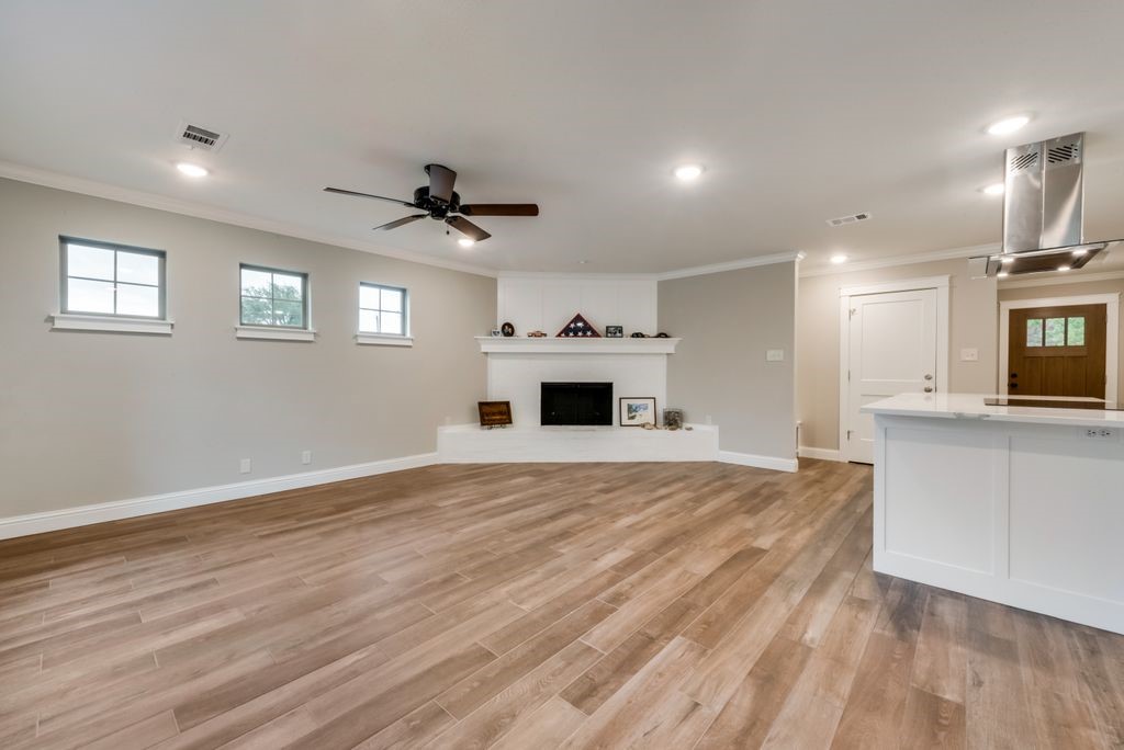 1225 Augusta Road Benbrook TX 76126