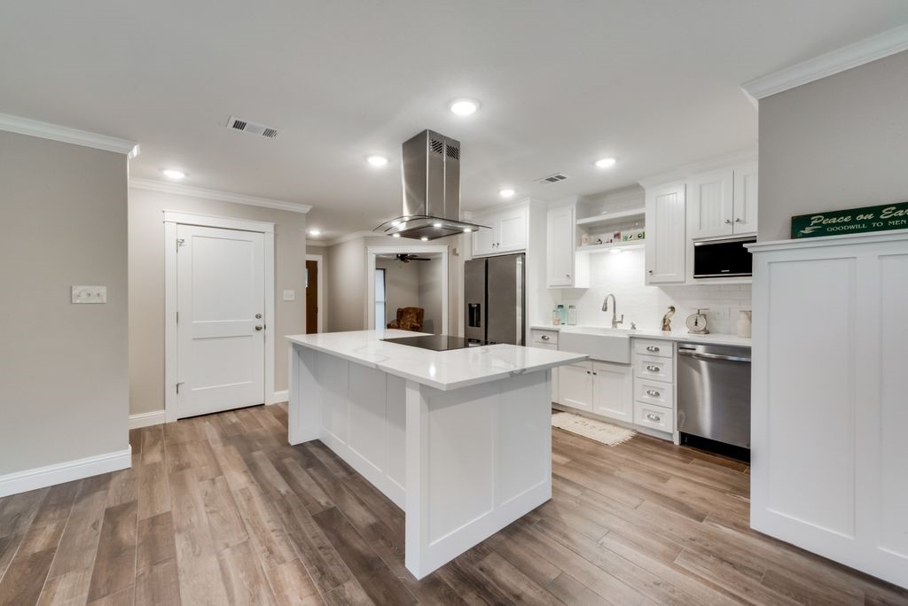 1225 Augusta Road Benbrook TX 76126