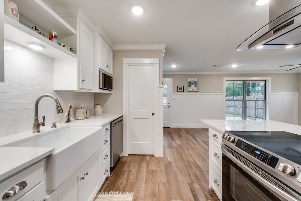 1225 Augusta Road Benbrook TX 76126