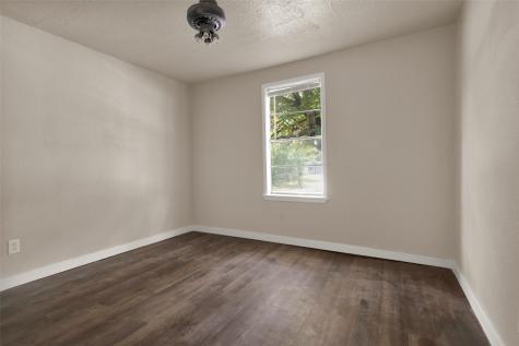 1477 W Austin Street Paris TX 75460