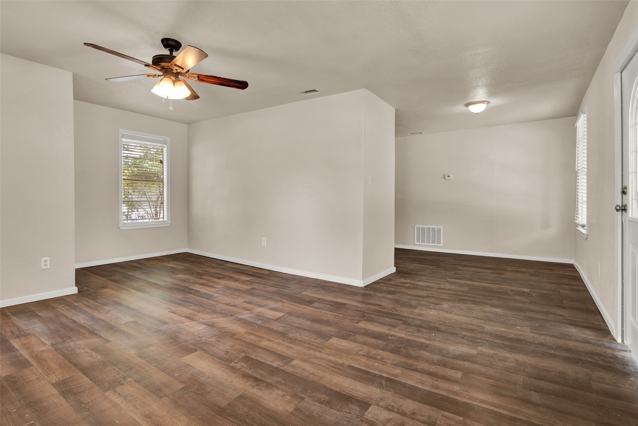 1477 W Austin Street Paris TX 75460