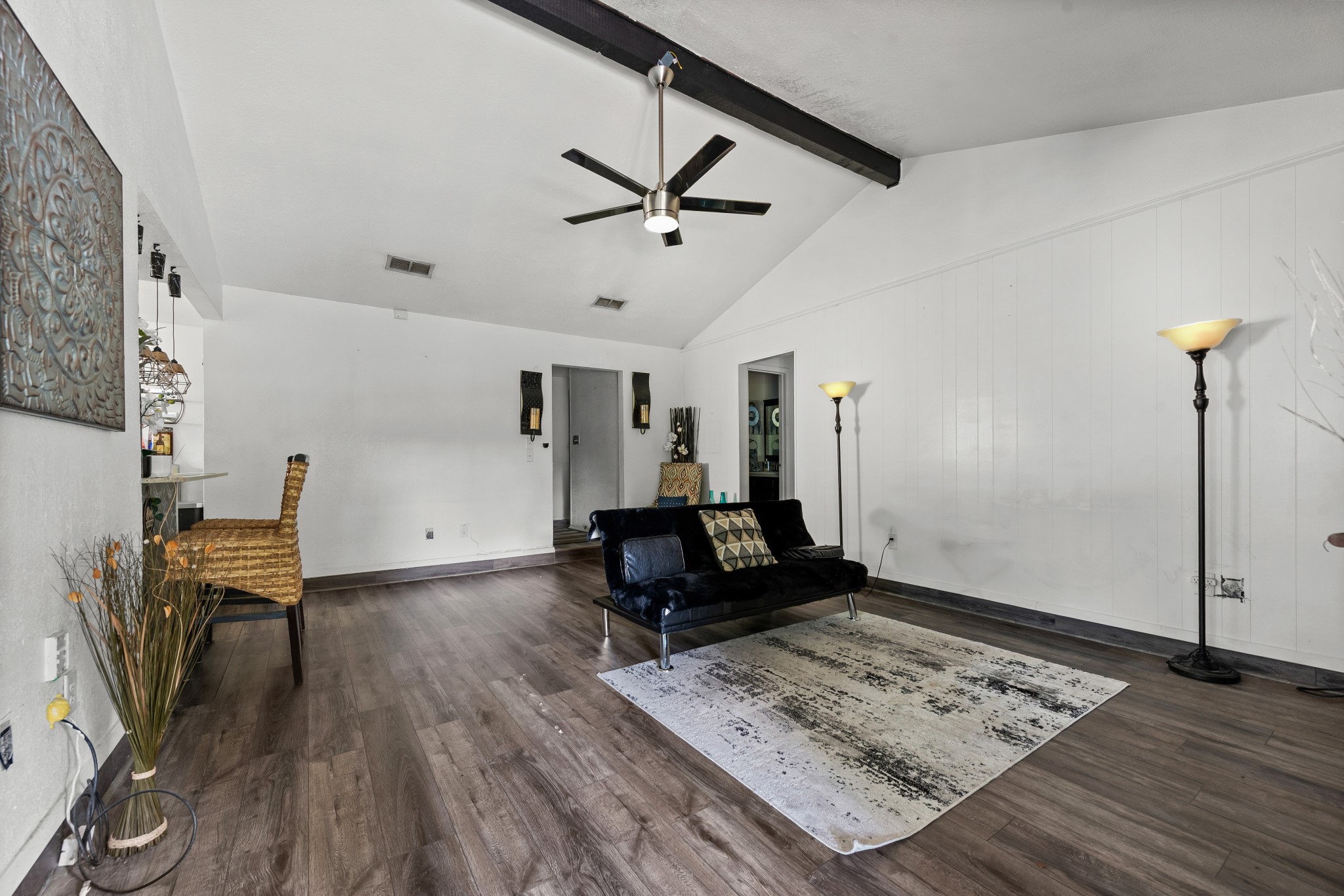 708 Del Mar Lane Arlington TX 76012