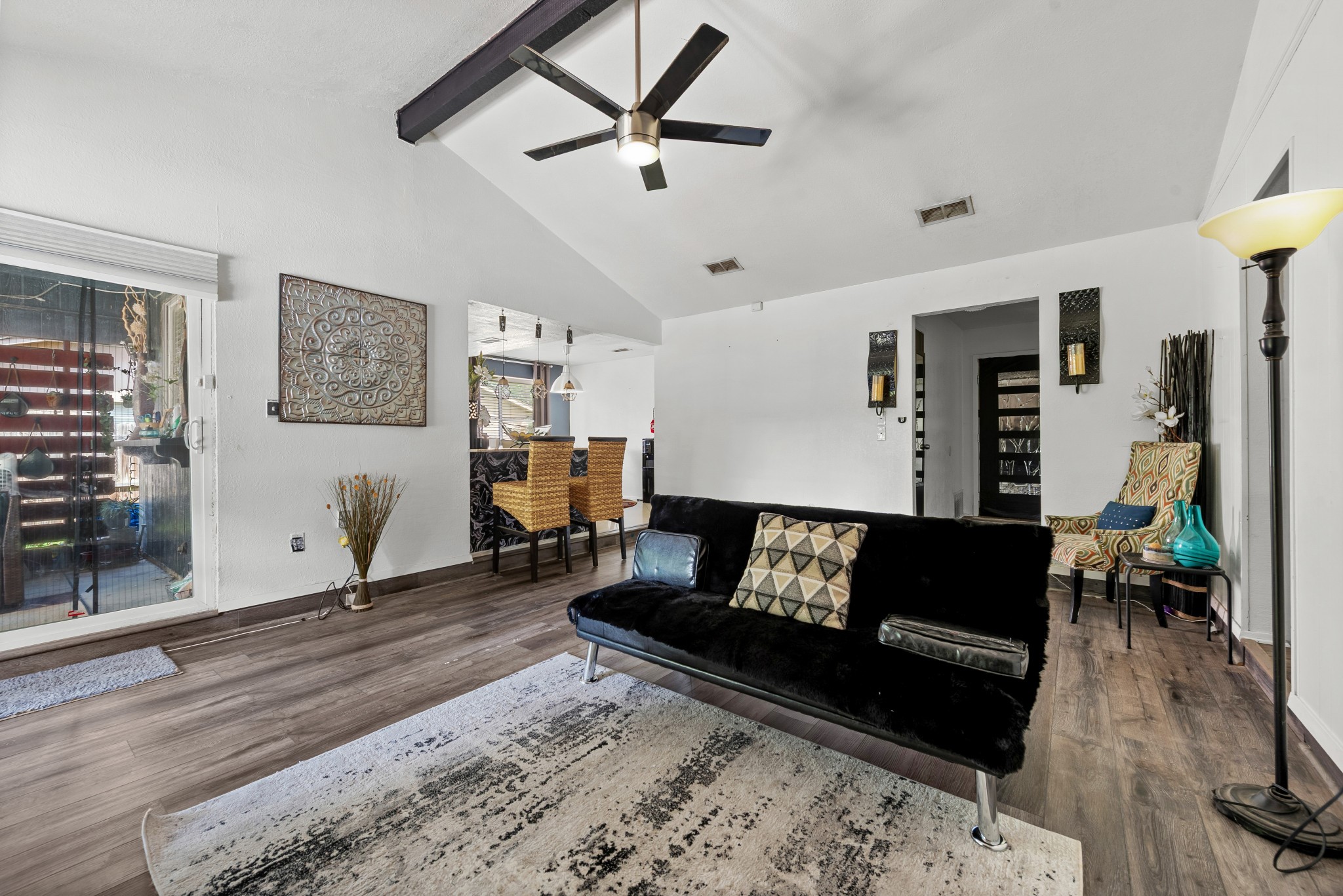 708 Del Mar Lane Arlington TX 76012