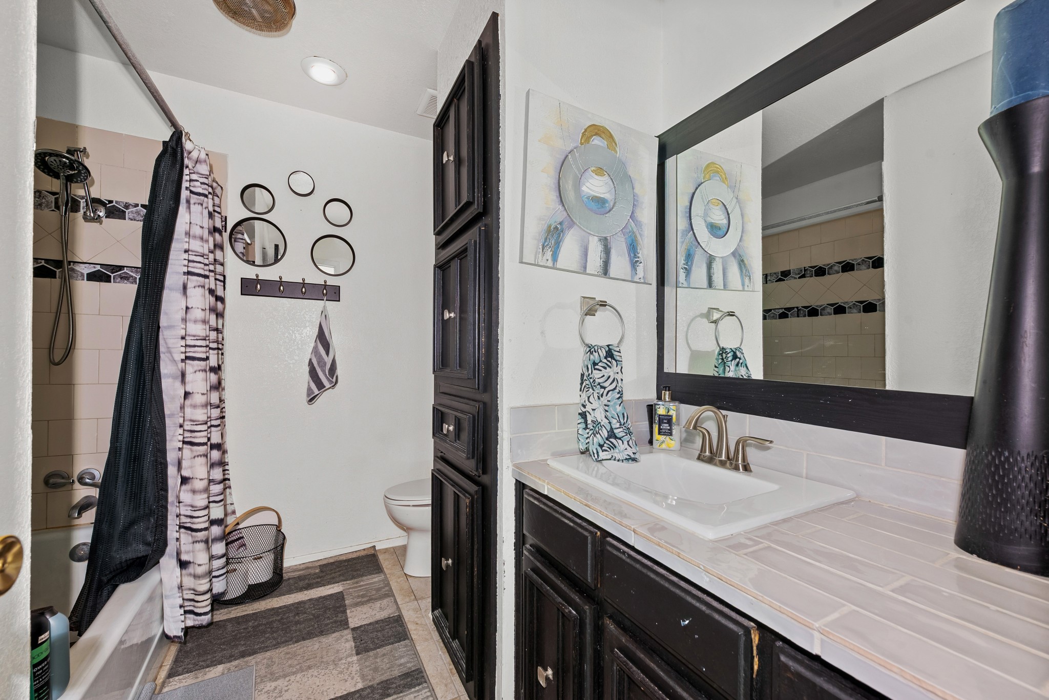 708 Del Mar Lane Arlington TX 76012