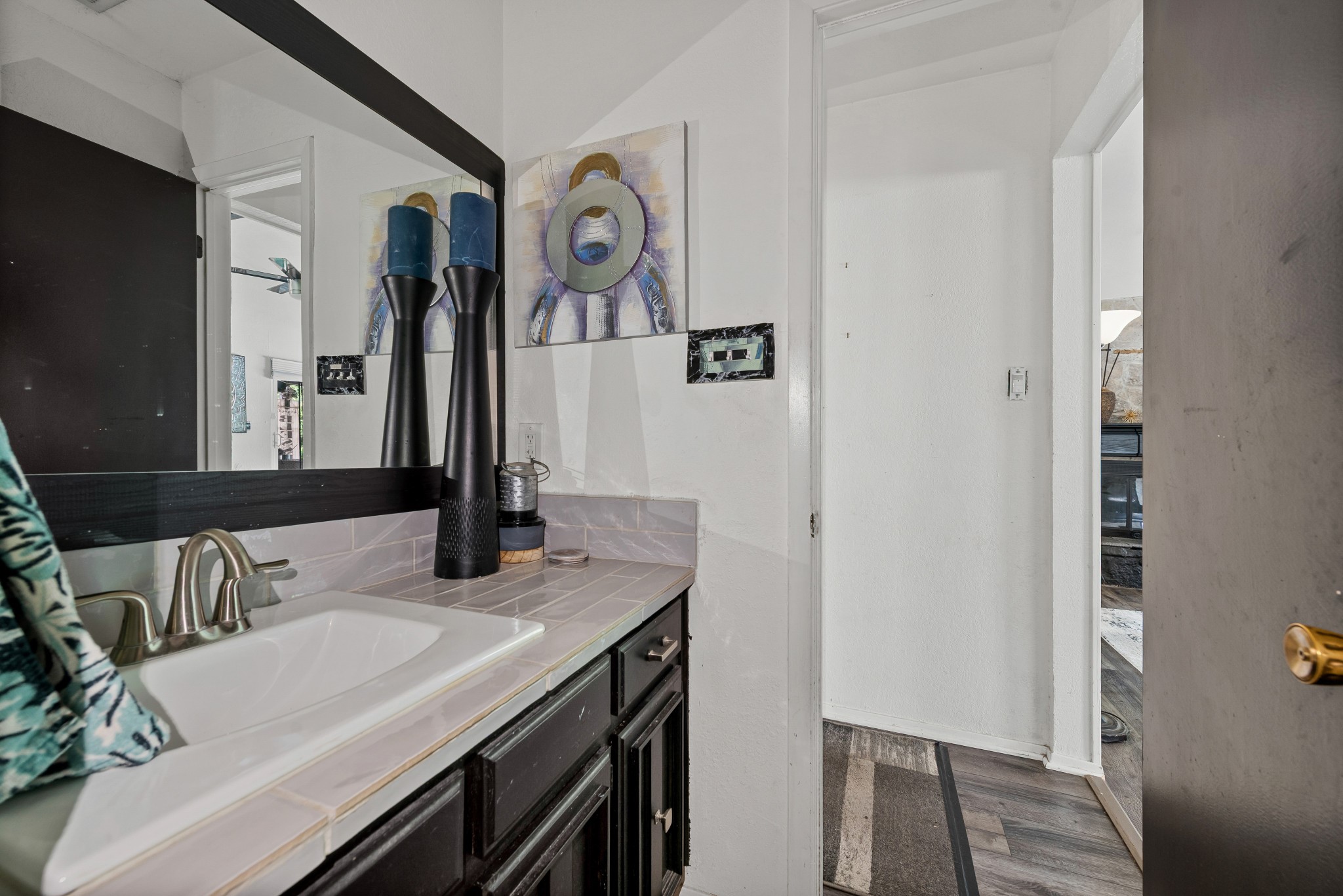 708 Del Mar Lane Arlington TX 76012