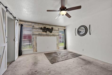 708 Del Mar Lane Arlington TX 76012