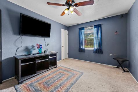 708 Del Mar Lane Arlington TX 76012