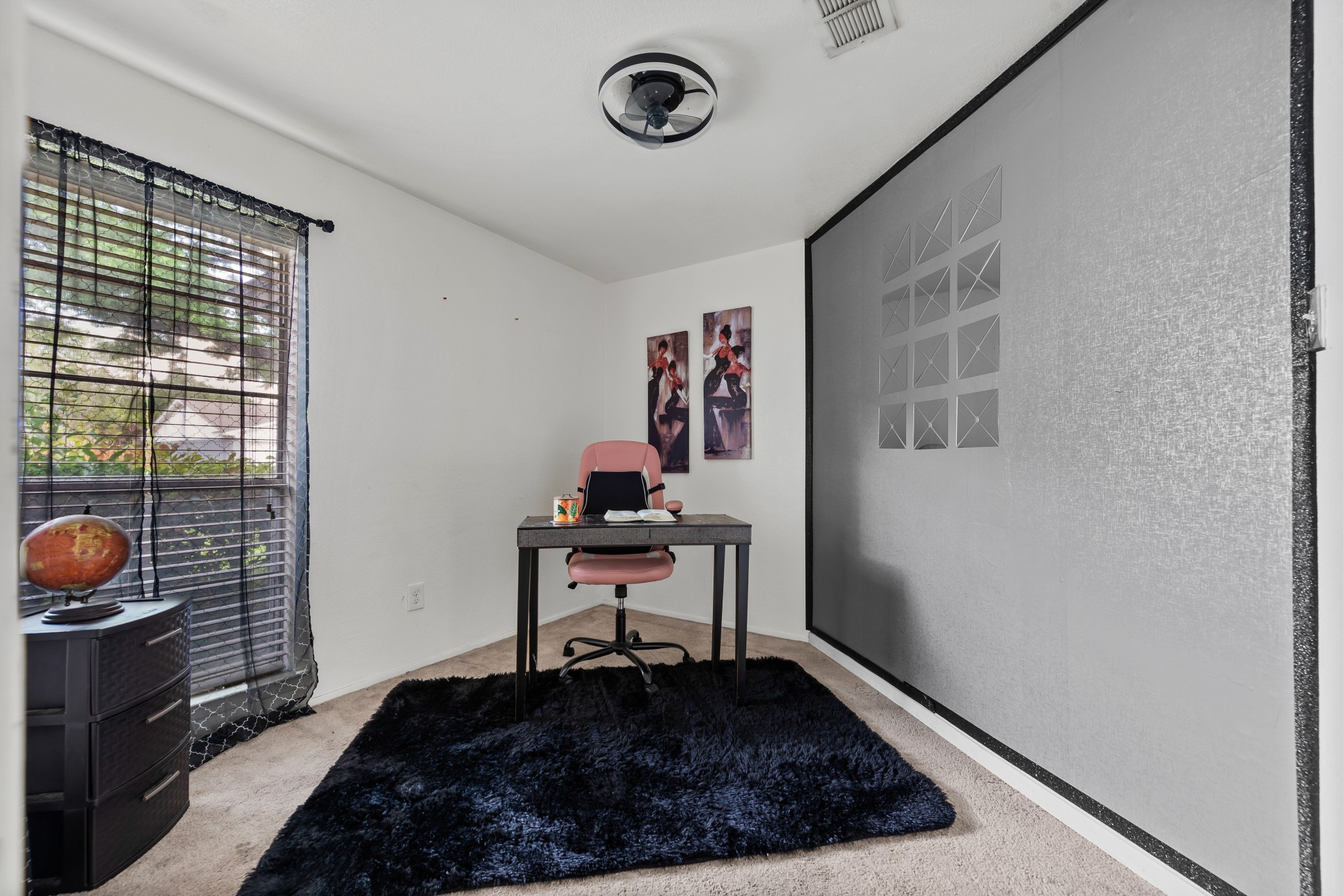 708 Del Mar Lane Arlington TX 76012