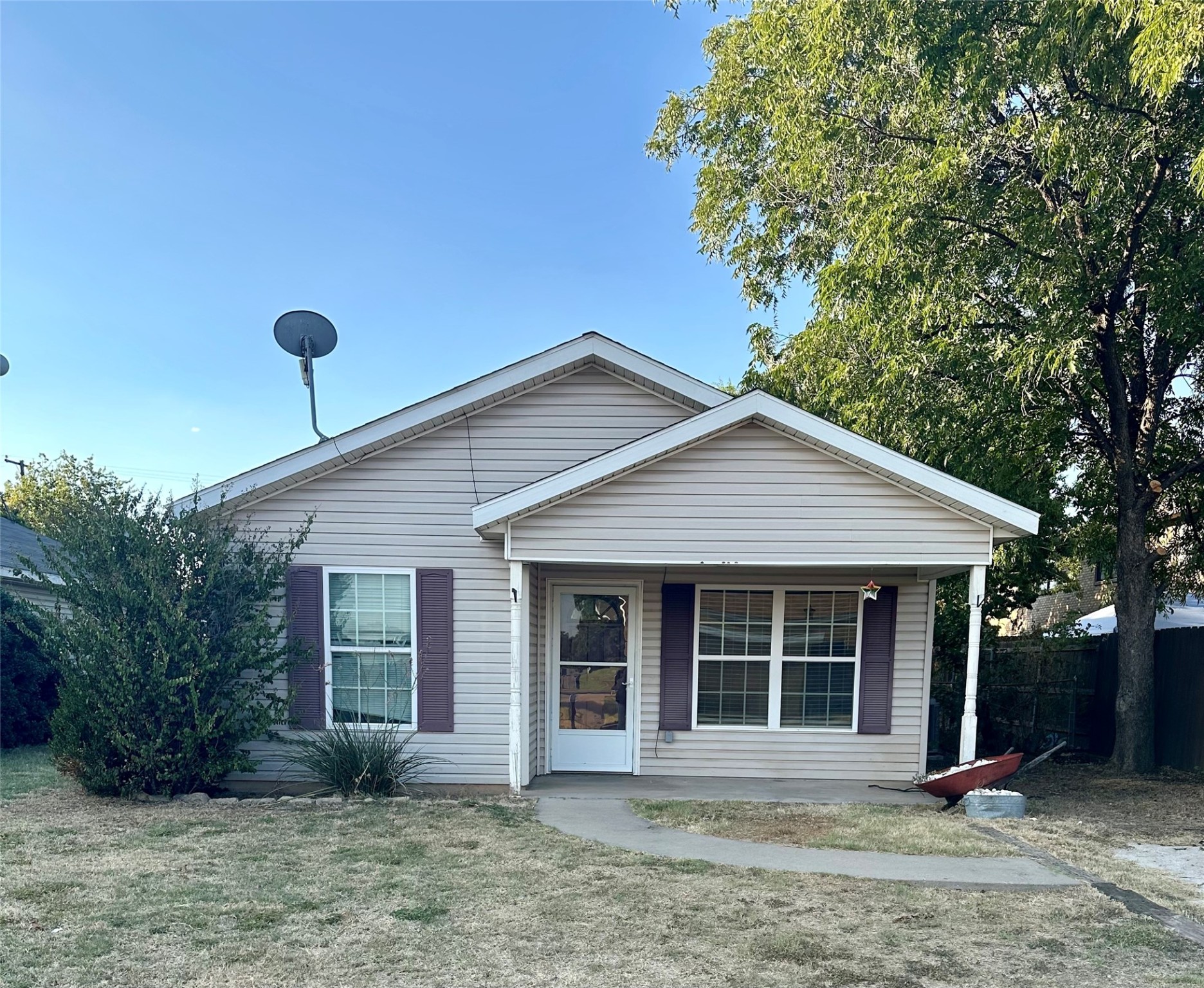 1019 2nd Street Graham TX 76450