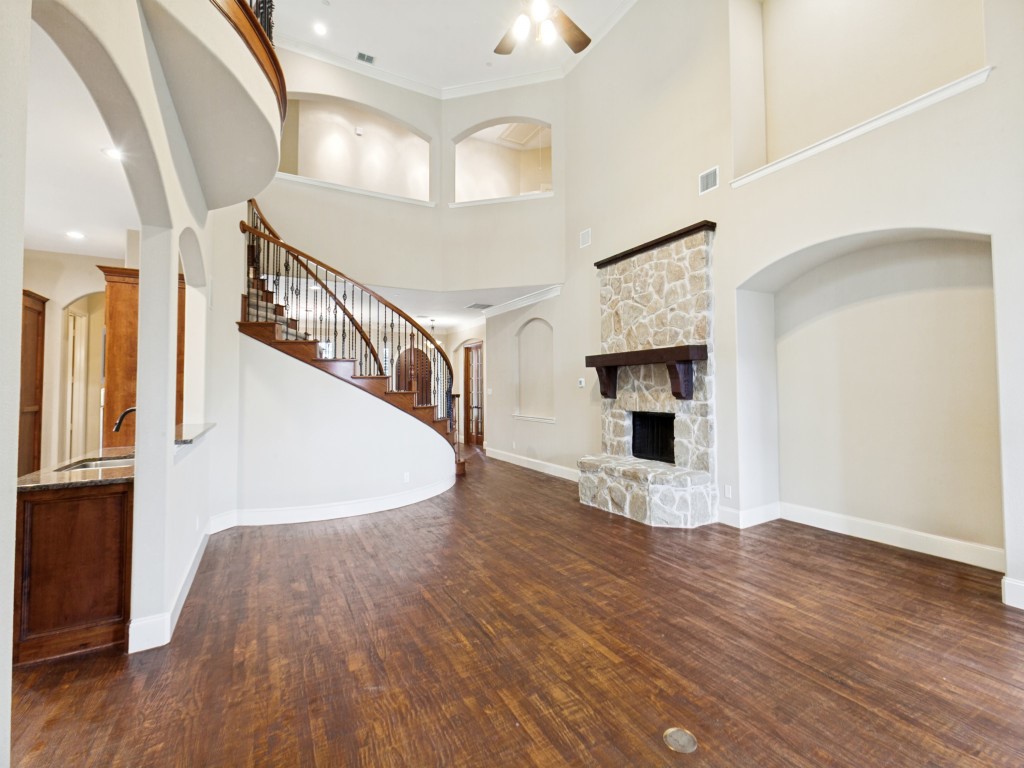 1114 Wynne Drive Garland TX 75044