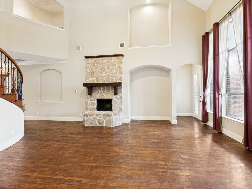 1114 Wynne Drive Garland TX 75044