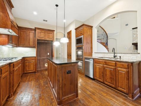 1114 Wynne Drive Garland TX 75044