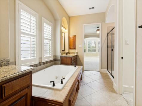 1114 Wynne Drive Garland TX 75044