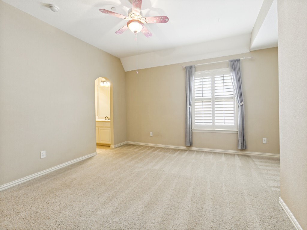 1114 Wynne Drive Garland TX 75044