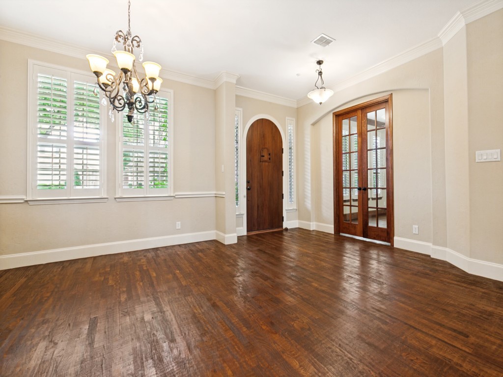 1114 Wynne Drive Garland TX 75044