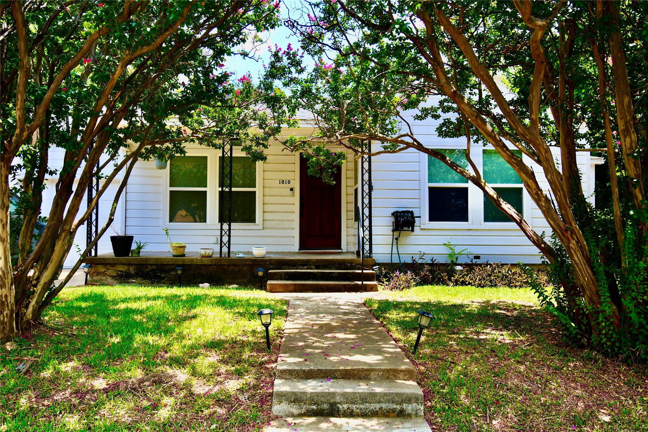 1010 N Elm Street Weatherford TX 76086