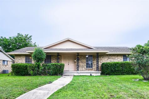 829 Poinsettia Drive Lancaster TX 75146