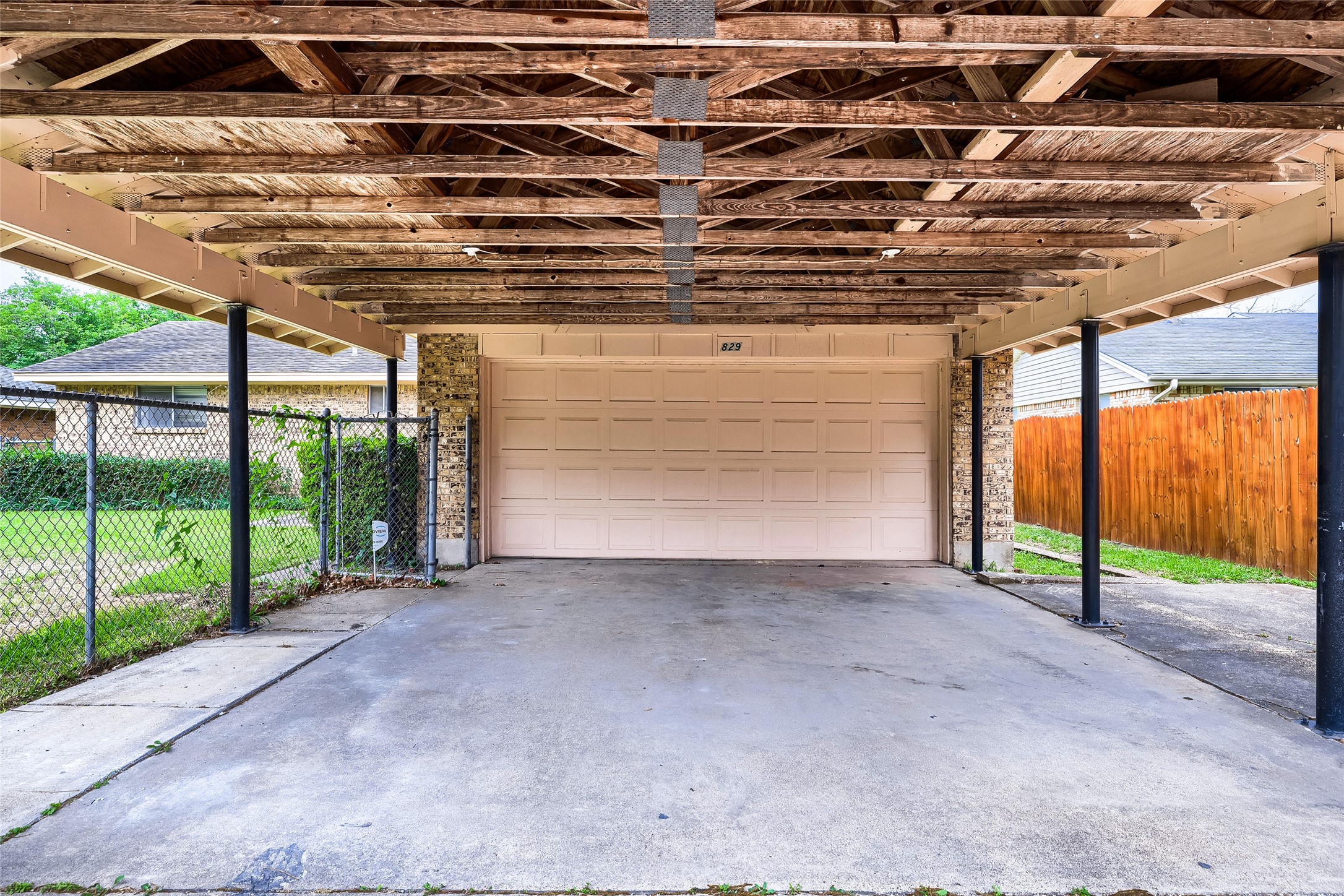 829 Poinsettia Drive Lancaster TX 75146