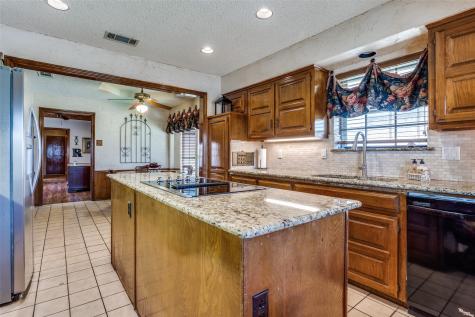 2829 Colleen Drive Garland TX 75043