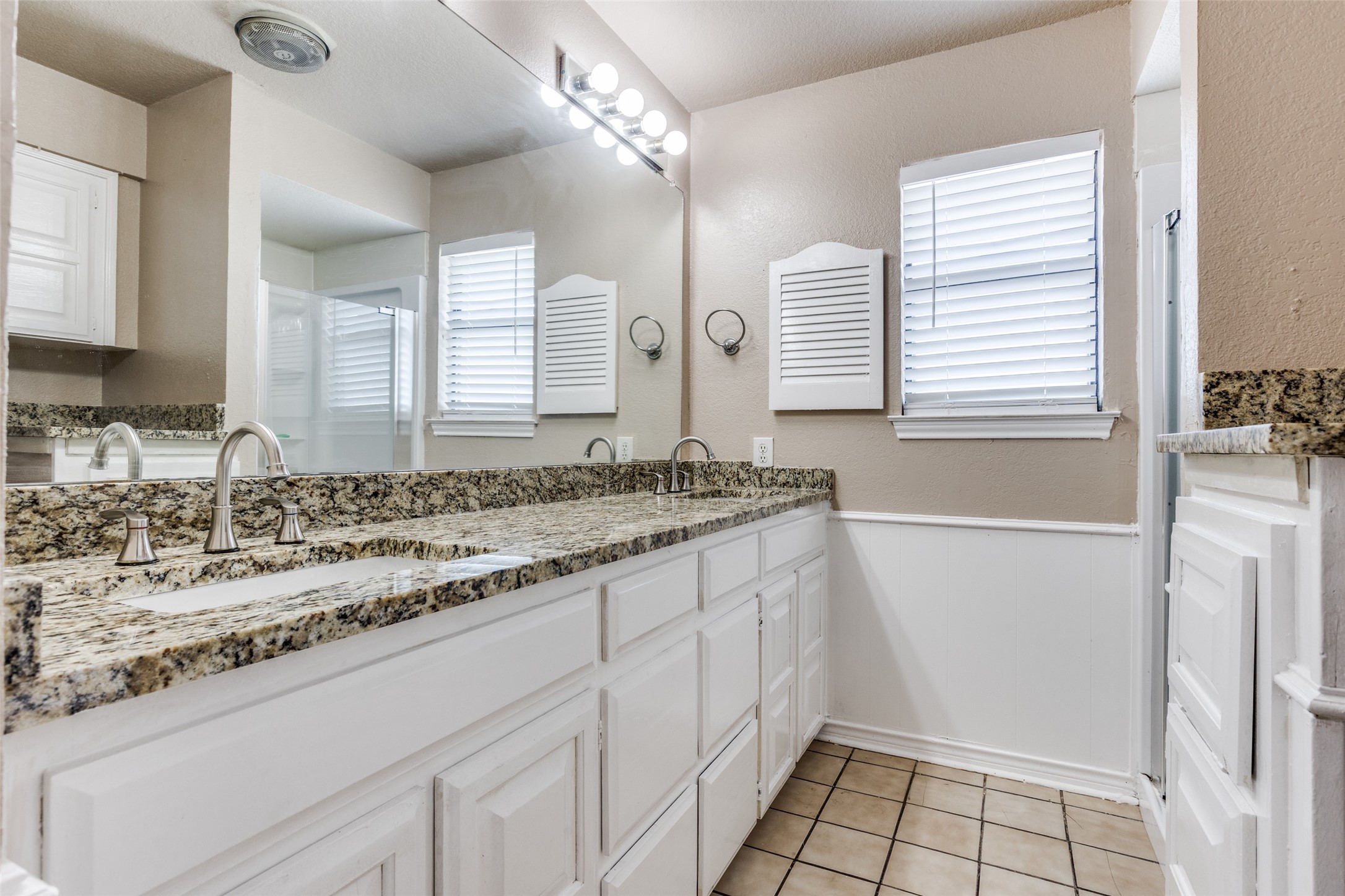 2829 Colleen Drive Garland TX 75043