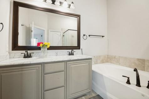 734 Larkspur Lane Midlothian TX 76065